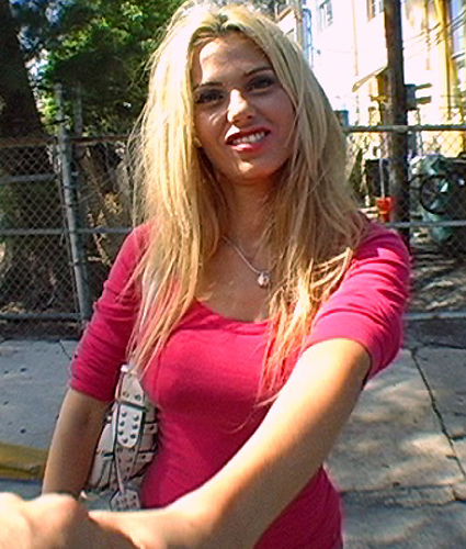 Lara Maze profile photo